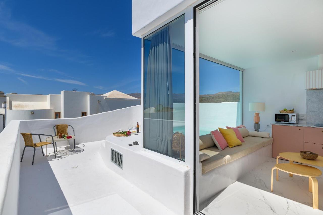 Aquablanca Suite Pool Deluxe En Punta Mujeres 外观 照片